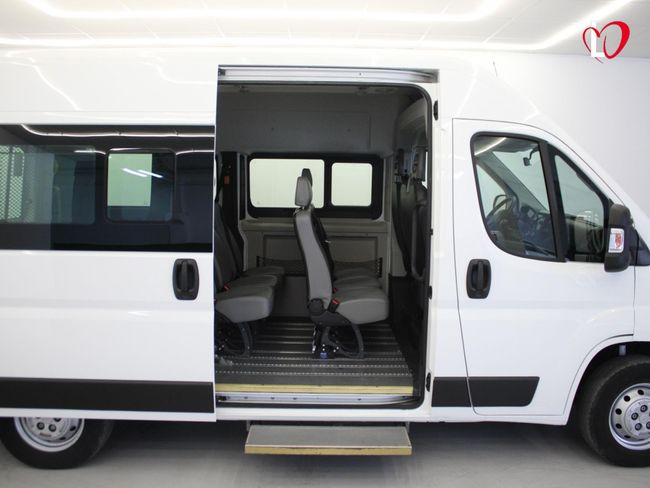 Citroën Jumper BlueHDi S&S COMBI 33 L2H2 (RAMPA MOVILIDAD REDUCIDA) 140