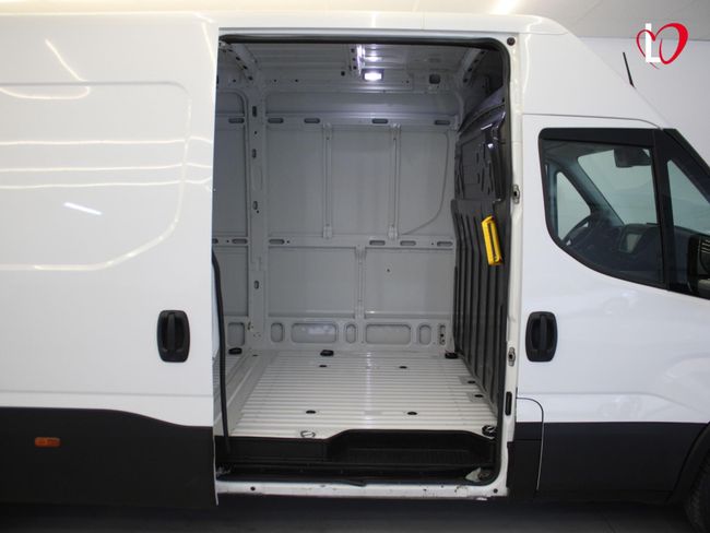 Iveco Daily 2.3 TD FG. 35S LARGA 16M3 156