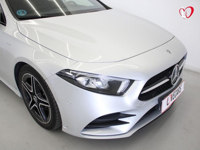 Mercedes Clase A A 200 d AMG LINE