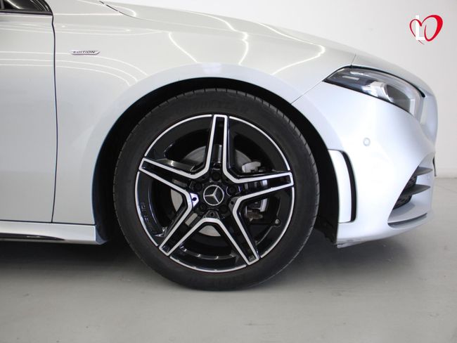 Mercedes Clase A A 200 d AMG LINE