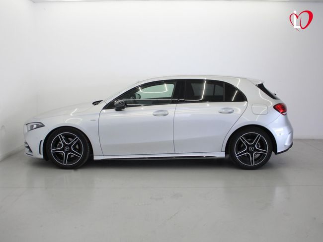 Mercedes Clase A A 200 d AMG LINE