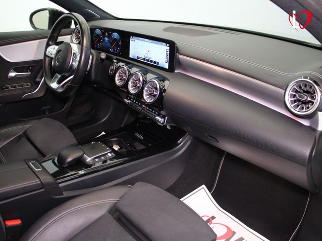 Mercedes Clase A A 200 d AMG LINE