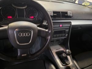 Audi A4 2.0 TDI 170cv DPF - Foto 6