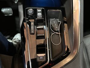 Peugeot 3008 Hybrid 225 e-EAT8 Allure Pack - Foto 24