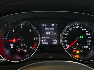 Volkswagen Passat Sport 2.0 TDI 140kW (190CV) DSG Variant - Foto 19