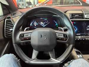 DS DS 7 1.6 E-Tense 300 PERF. LINE + Auto 4WD - Foto 15