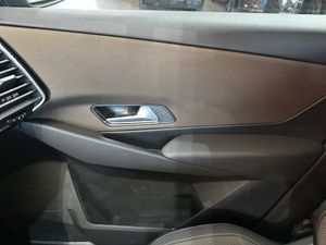 DS DS 7 1.6 E-Tense 300 PERF. LINE + Auto 4WD - Foto 14