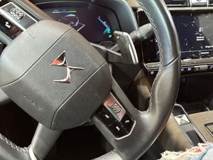 DS DS 7 1.6 E-Tense 300 PERF. LINE + Auto 4WD - Foto 17