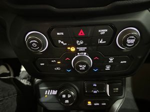 Jeep Renegade Trailhawk 1.3 PHEV 177kW (240CV) AT AWD - Foto 22