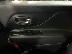 Jeep Renegade Trailhawk 1.3 PHEV 177kW (240CV) AT AWD - Foto 13