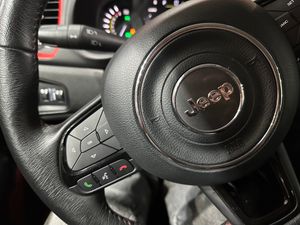 Jeep Renegade Trailhawk 1.3 PHEV 177kW (240CV) AT AWD - Foto 15