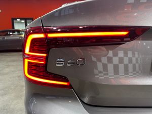 Volvo S60 T6 Recharge R-Design aut - Foto 24