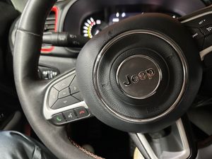 Jeep Renegade Trailhawk 1.3 PHEV 177kW (240CV) AT AWD - Foto 16