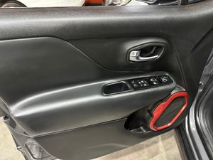 Jeep Renegade Trailhawk 1.3 PHEV 177kW (240CV) AT AWD - Foto 13