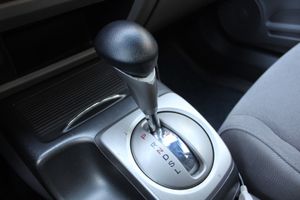 Honda Civic 1.3 i-VTEC IMA Hybrid - Foto 18