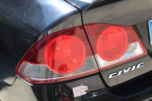 Honda Civic 1.3 i-VTEC IMA Hybrid - Foto 25