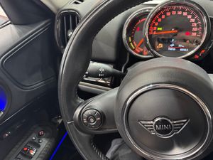 MINI Countryman Cooper S E ALL4 - Foto 18