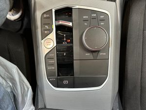 BMW Serie 3 320E 204CV FAMILIAR - Foto 25