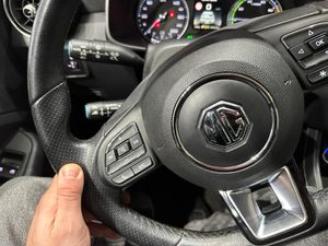 MG ZS EV 45kWh Luxury - Foto 9
