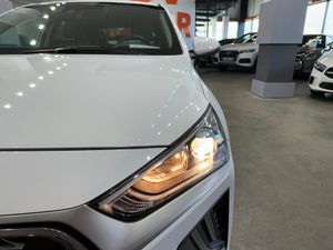 Hyundai IONIQ 1.6 GDI PHEV Klass DCT - Foto 23