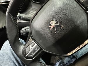 Peugeot e-208 50KWH 136CV ACTIVE - Foto 15