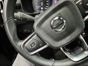 Volvo XC40 1.5 T4 Twin Recharge R-Design Auto - Foto 16