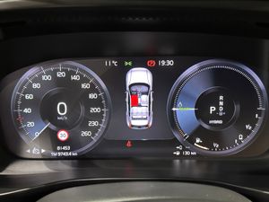 Volvo XC40 1.5 T4 Twin Recharge R-Design Auto - Foto 19