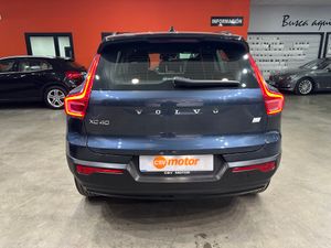 Volvo XC40 1.5 T4 Twin Recharge R-Design Auto - Foto 7