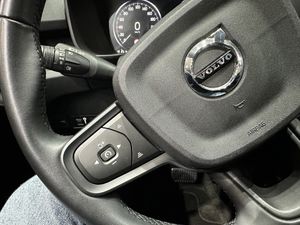 Volvo XC40 1.5 T4 Twin Recharge Inscription Auto - Foto 16