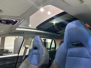 Lynk & Co 01 1.5 PHEV 3.3kW - Foto 19