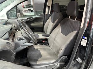 Ford Tourneo Courier 1,0 GLP 100CV  - Foto 9