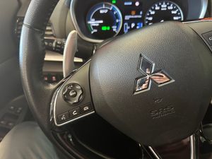 Mitsubishi Eclipse Cross 2.4 PHEV Kaiteki Auto 4WD - Foto 17