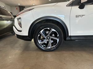 Mitsubishi Eclipse Cross 2.4 PHEV Kaiteki Auto 4WD - Foto 27