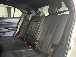 Mitsubishi Eclipse Cross 2.4 PHEV Kaiteki Auto 4WD - Foto 10