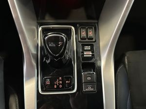 Mitsubishi Eclipse Cross 2.4 PHEV Kaiteki Auto 4WD - Foto 24