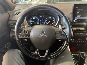 Mitsubishi Eclipse Cross 2.4 PHEV Kaiteki Auto 4WD - Foto 16