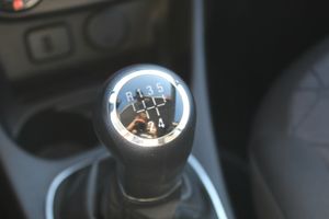 Opel Corsa 1.4 66kW (90CV) Selective - 120 Aniv GLP - Foto 12