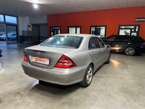 Mercedes Clase C C 220 CDI Avantgarde - Foto 6