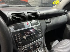 Mercedes Clase C C 220 CDI Avantgarde - Foto 15