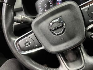 Volvo XC40 1.5 T4 Twin Recharge Inscription Ex Auto - Foto 17