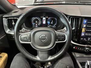 Volvo XC60 2.0 T8 AWD Business Plus Auto - Foto 16