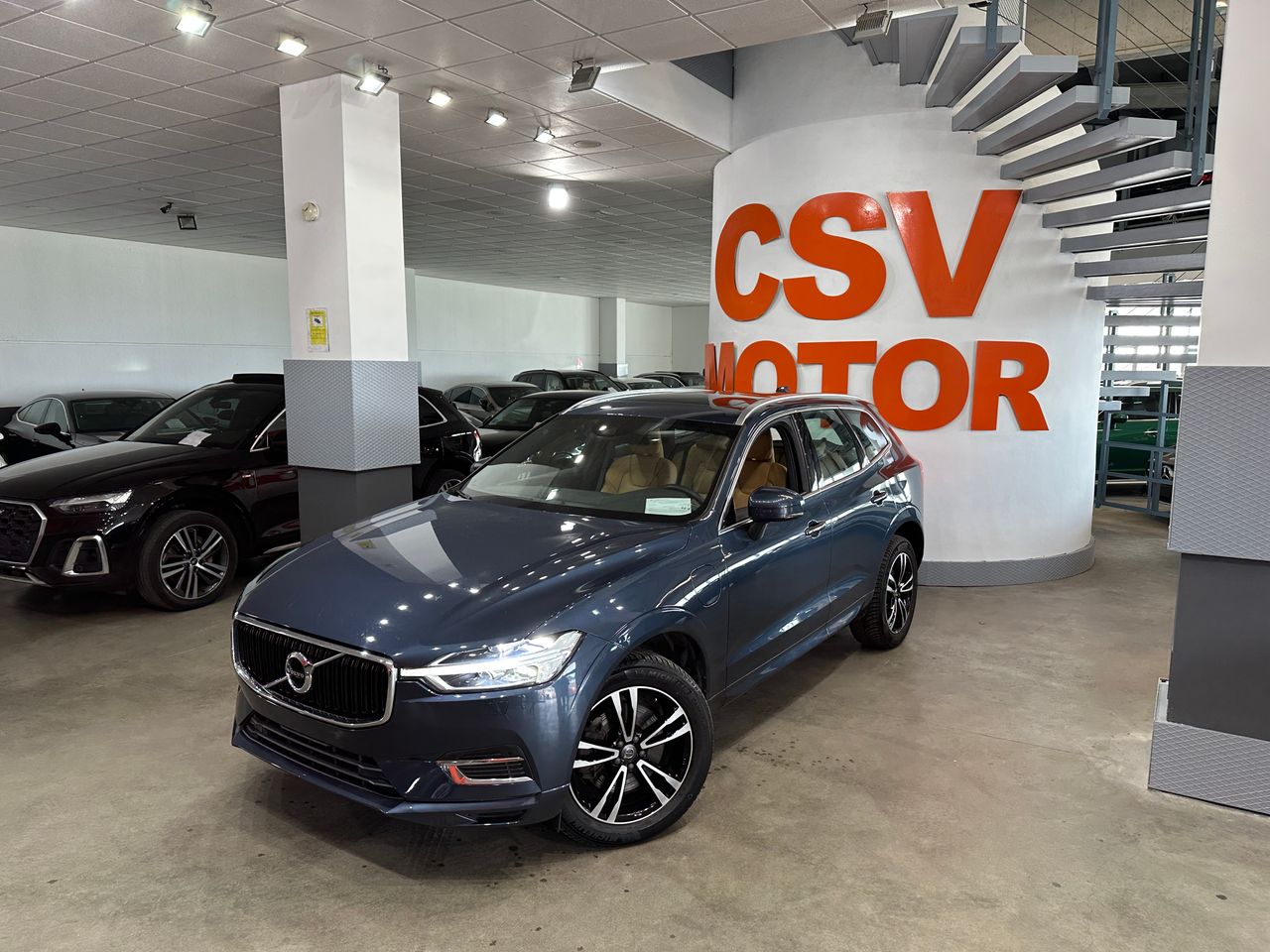 Volvo XC60 2.0 T8 AWD Business Plus Auto - Foto 1