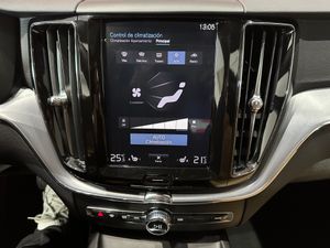 Volvo XC60 2.0 T8 AWD Business Plus Auto - Foto 22