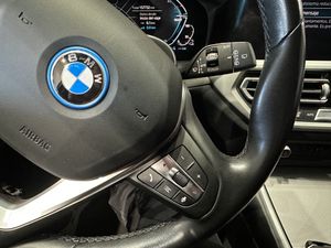 BMW Serie 3 330E 292CV FAMILIAR - Foto 17