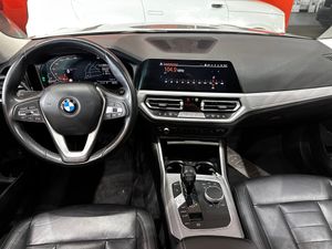 BMW Serie 3 318d Touring - Foto 12