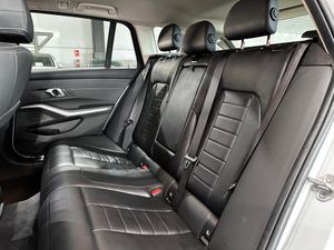 BMW Serie 3 318d Touring - Foto 11