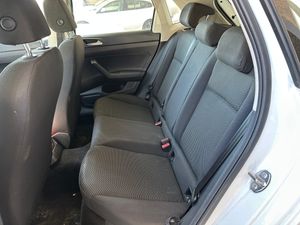 Volkswagen Polo 1.0TSI 95CV ADVANCE - Foto 9