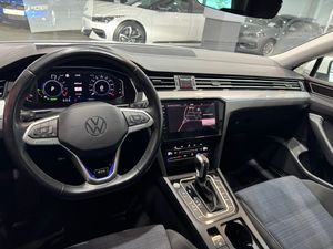 Volkswagen Passat Variant GTE 1.4 TSI e-Power 115kW + 85kW - Foto 11
