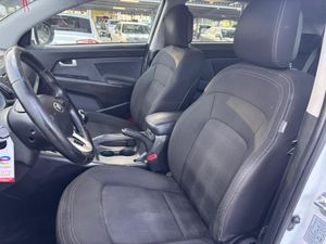 Kia Sportage 1.6 GDI Drive 4x2 - Foto 8