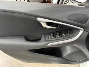 Volvo V40 1.6 D2 Básico - Foto 13